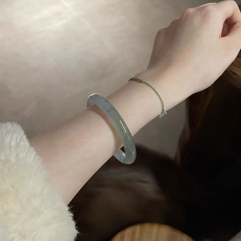 Myanmarese ijs-sieraden, olieg - Beauty & Makeup Katia Di Paola recensie en prijs